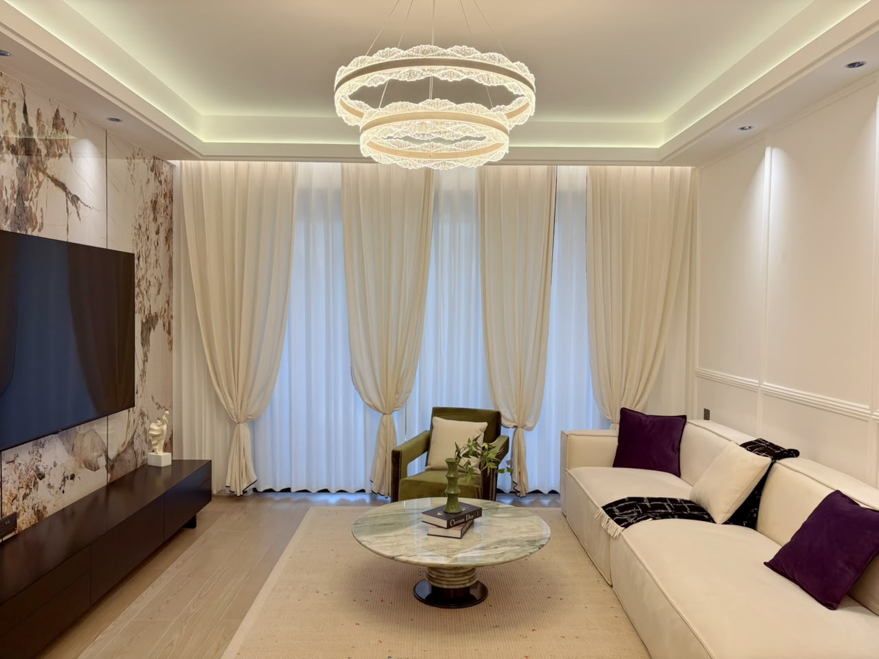 Capital Heights Apartments, Studio, 1, 2 & 3 Bedrooms Aparment.