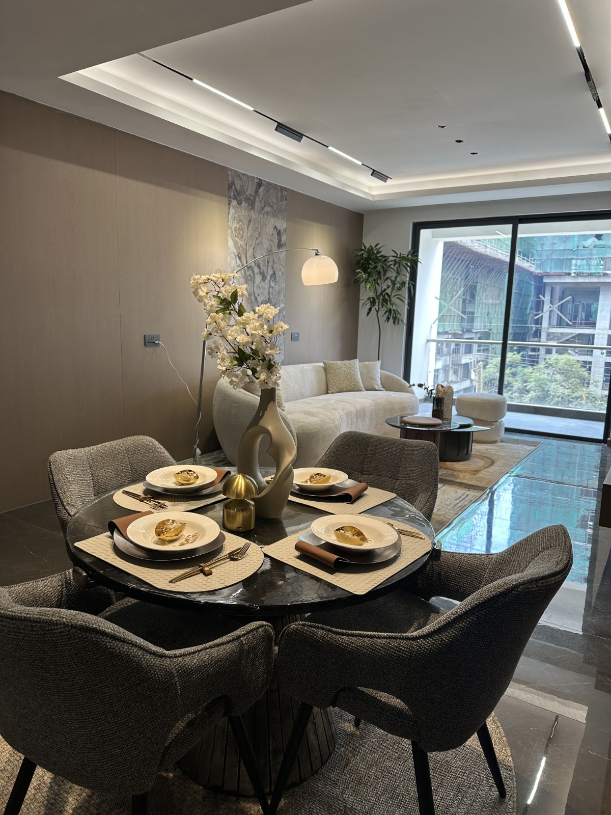 Atreus Brookside | 1, 2 & 3 Bedroom Apartments Along Brookside Grove